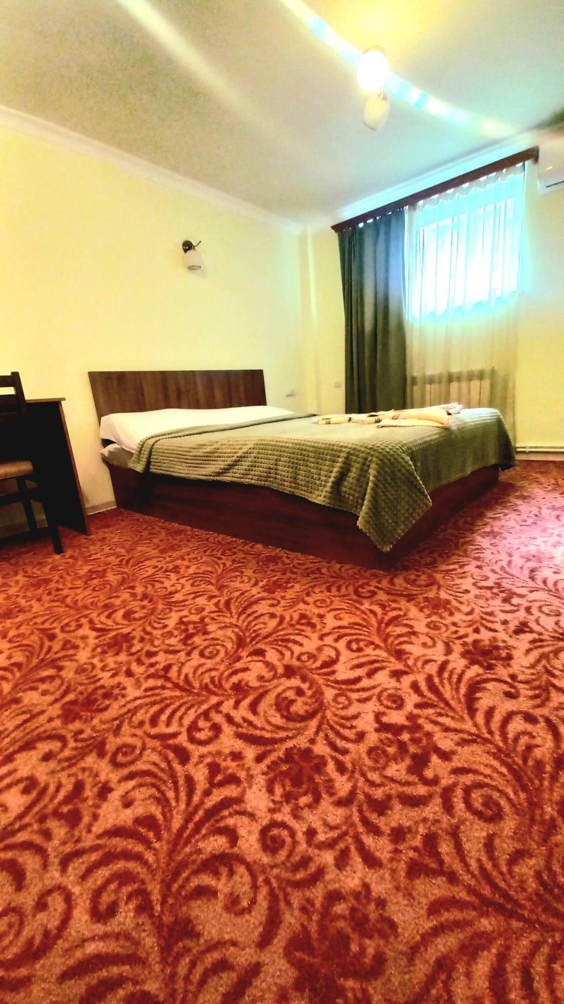 Hotel International Erévan Extérieur photo
